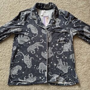 NWT Joyspun Women’s Dreamy Soft Collar Sleep Top